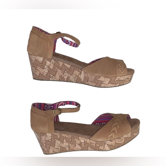 TOMS SUEDE WEDGES women’s heels size 9 -worn once - Picture 14 of 14